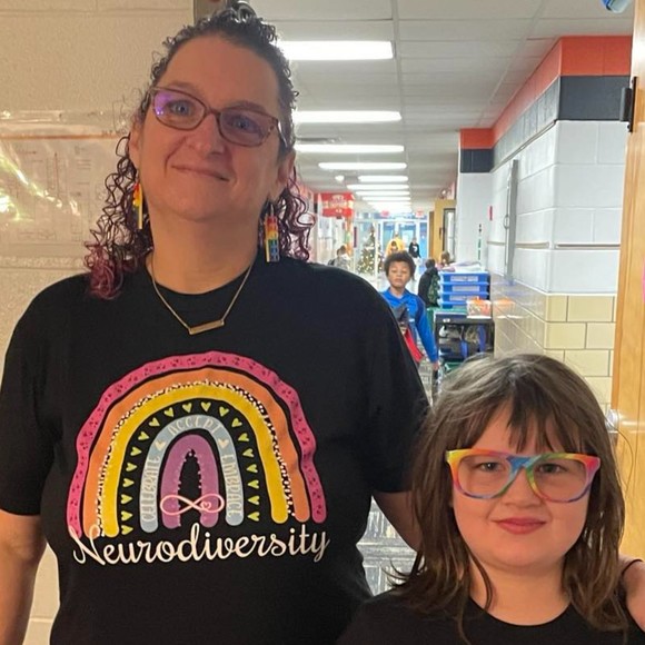 Meet your Posher, Posh - Picture 1 of 4